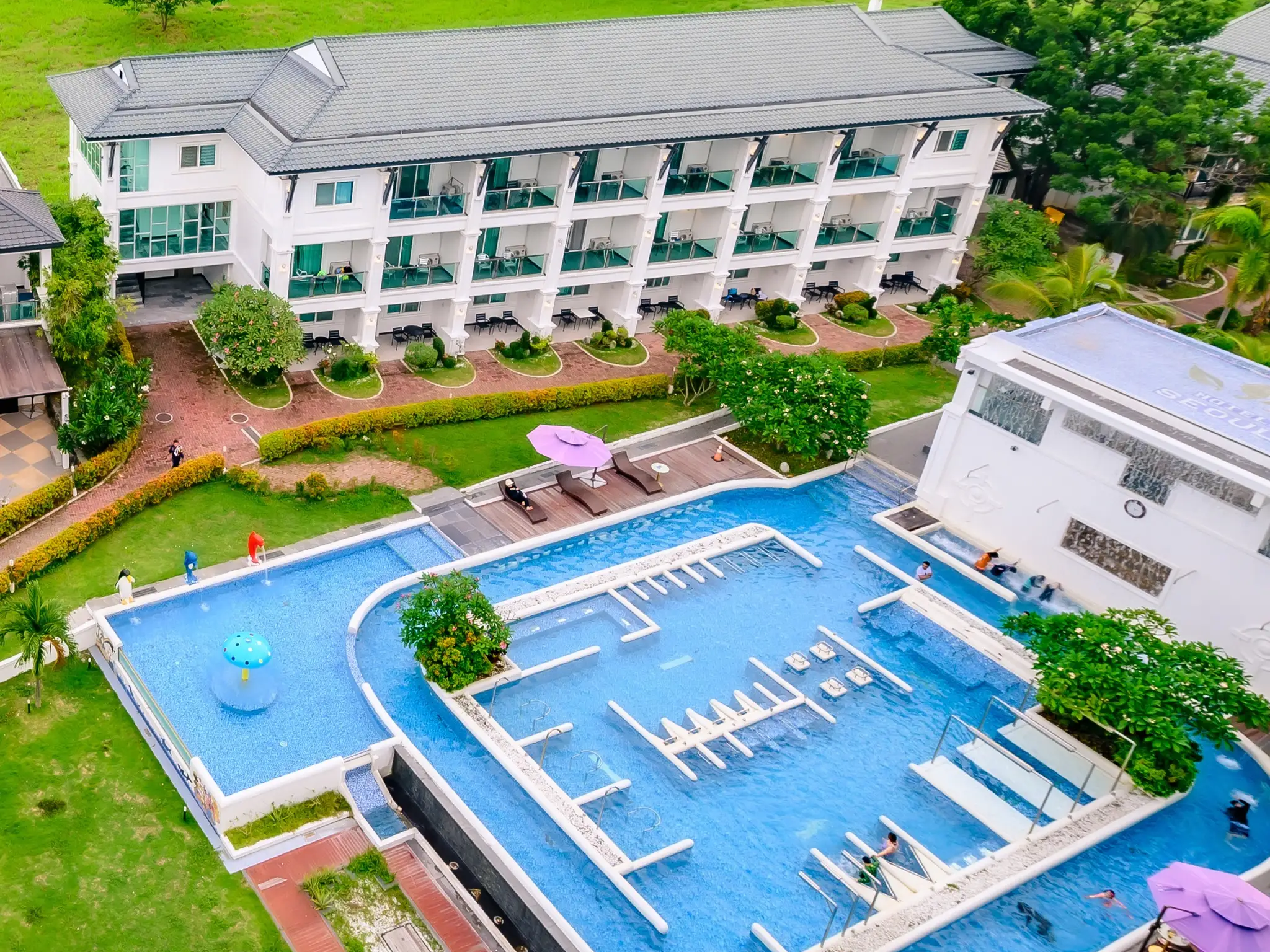 hotel clark 11